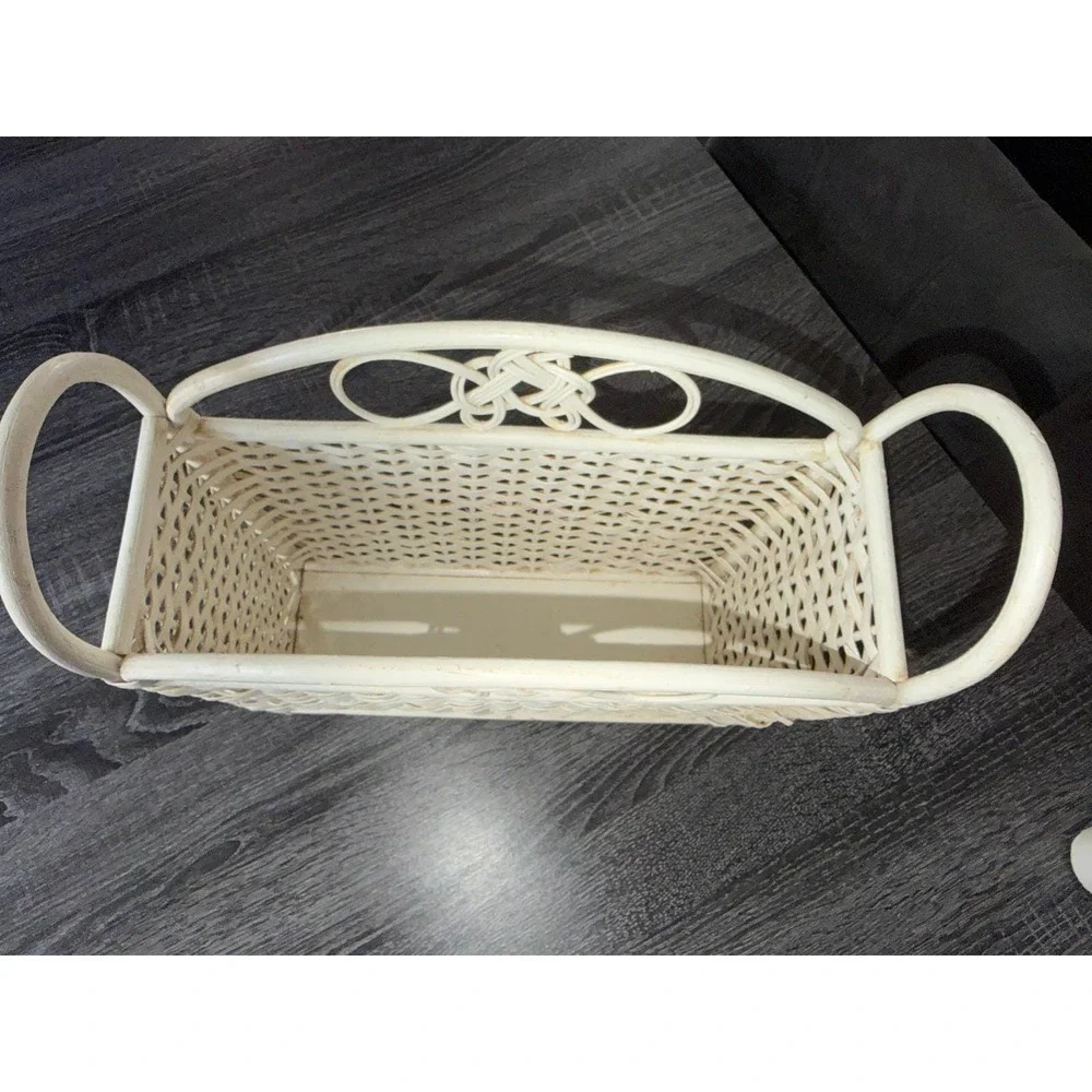 White Wicker Rattan Storage Basket Woven Handle‎ Decorative Home Decor Accent